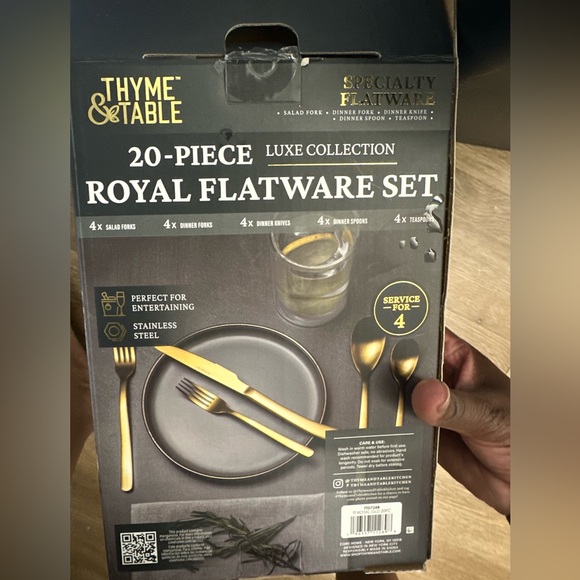 Gold Flatware Set Thyme & Table Royal 20-Piece Gold Stainless Steel Flatware Set - Picture 7 of 8